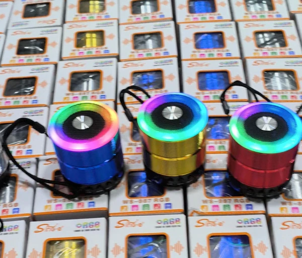 اسپیکر وستر WS887 Mini دارای نور rgb