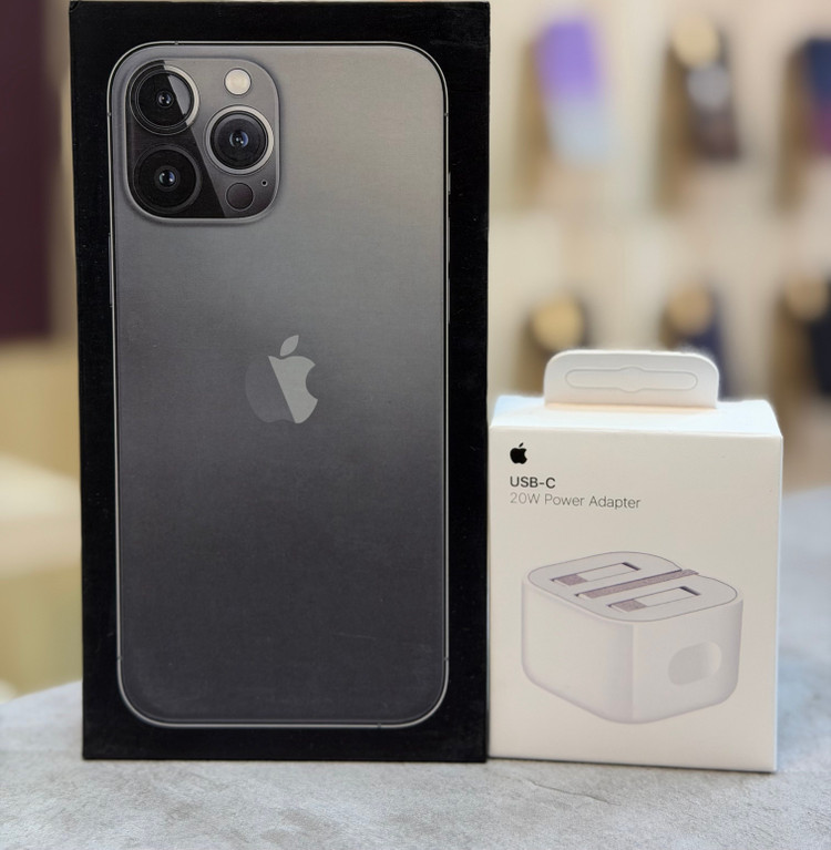 کلگی ۲۰ وات اپل اورجینال مناسب گوشی ایفون 16 پرو + تبدیل 3 به 2 چراغ دار هدیه + 12 ماه گارانتی