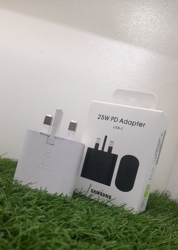 اداپتور 25 وات سامسونگ اورجینال مدل T2510 + تبدیل 3 به 2 چراغ دار هدیه + 6 ماه گارانتی