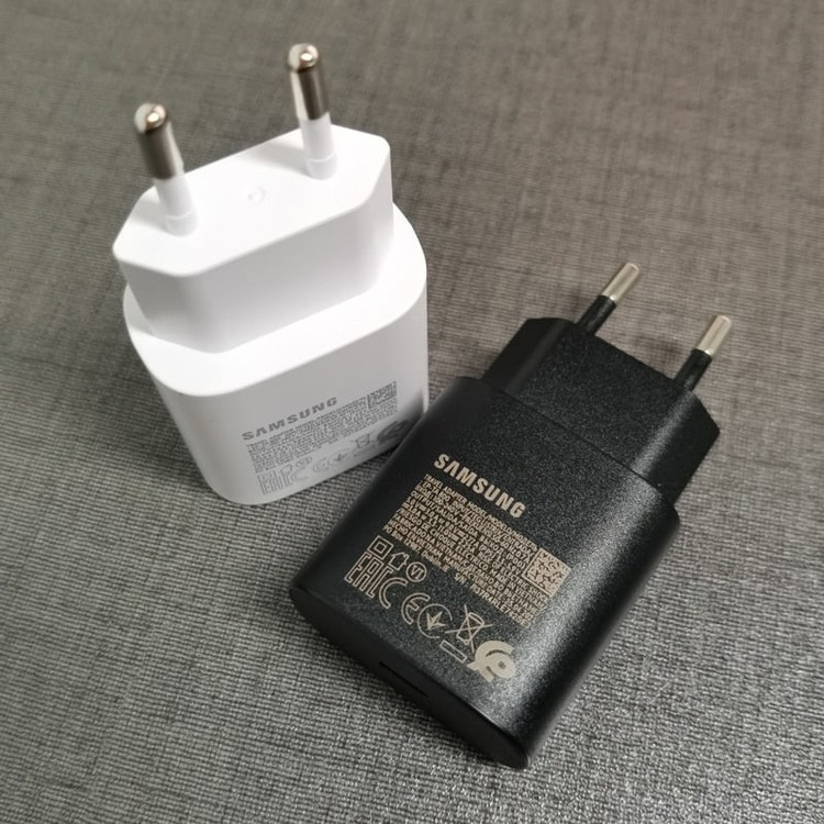 اداپتور 15 وات سامسونگ اورجینال T1510 + شش ماه گارانتی