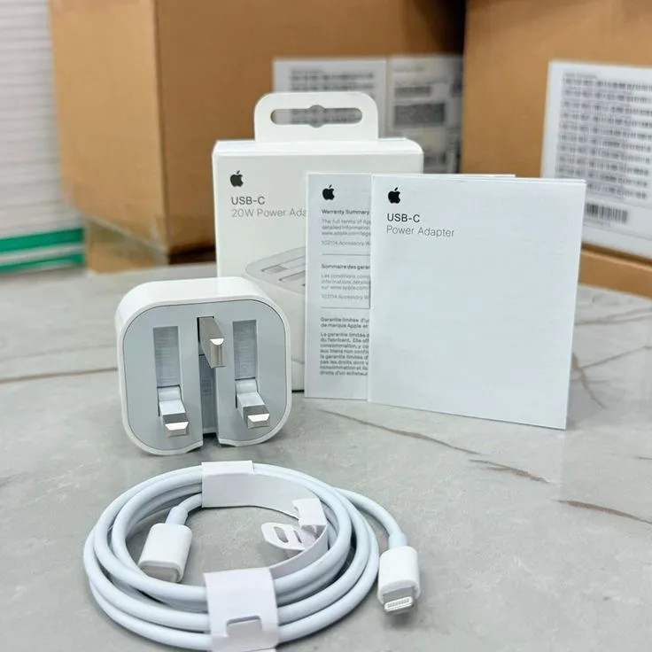 شارژر اپل 20 وات APPLE اپ استور + تبدیل 3 ب 2 چراغ دار هدیه + 1سال گارانتی